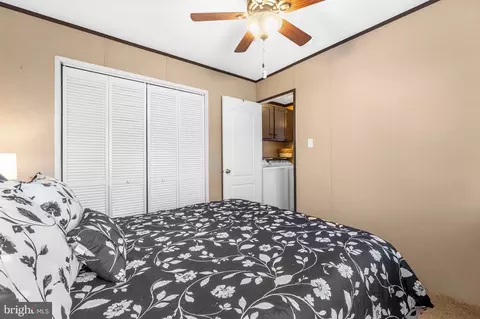 Bedroom - 39335 E Colonial Hwy E, Hamilton, VA 20158 photo 7 of 10