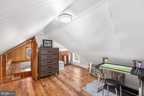 Entry Way - 39335 E Colonial Hwy E, Hamilton, VA 20158 photo 3 of 7
