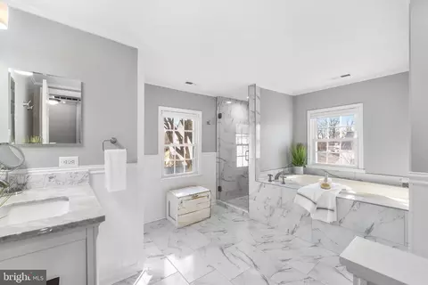 Bath - 39335 E Colonial Hwy E, Hamilton, VA 20158 photo 5 of 9