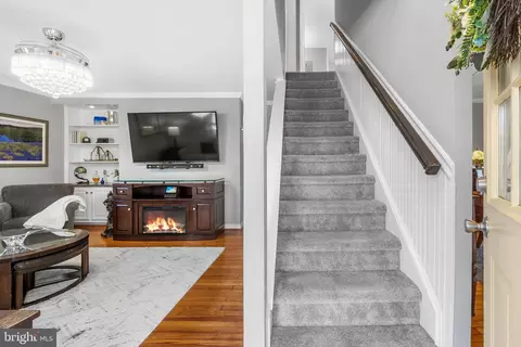 Entry Way - 39335 E Colonial Hwy E, Hamilton, VA 20158 photo 2 of 7