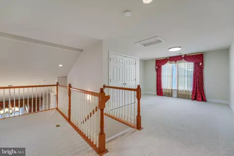 20686 Crescent Pointe Pl, Ashburn, VA 20147 photo 29