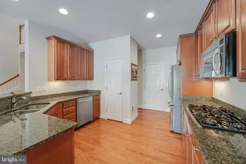 20686 Crescent Pointe Pl, Ashburn, VA 20147 photo 13