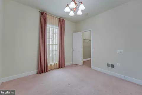 20686 Crescent Pointe Pl, Ashburn, VA 20147 photo 25