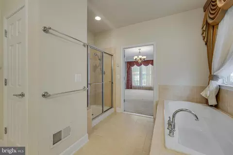 20686 Crescent Pointe Pl, Ashburn, VA 20147 photo 22