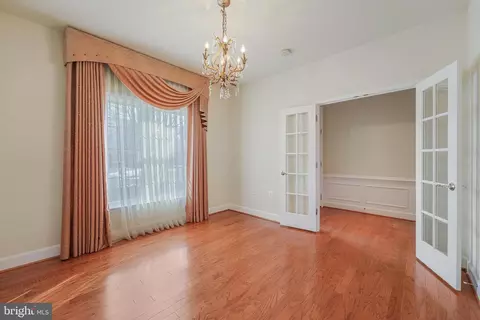 20686 Crescent Pointe Pl, Ashburn, VA 20147 photo 4
