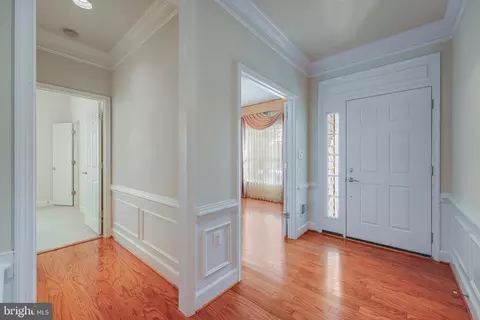20686 Crescent Pointe Pl, Ashburn, VA 20147 photo 3