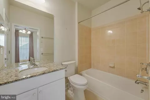 20686 Crescent Pointe Pl, Ashburn, VA 20147 photo 28