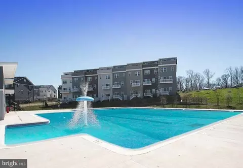 46270 Mount Allen Ter #204, Sterling, VA 20164