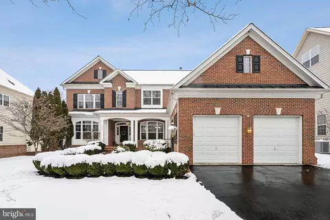 43869 Riverpoint Dr, Leesburg, VA 20176