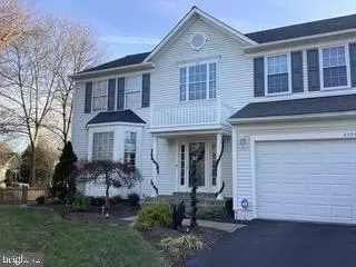 43045 Tavernsprings Ct, Ashburn, VA 20147 photo 2
