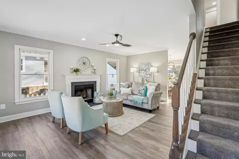 7 First St SW, Leesburg, VA 20175