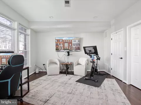 20258 Seneca Sq, Ashburn, VA 20147 photo 5