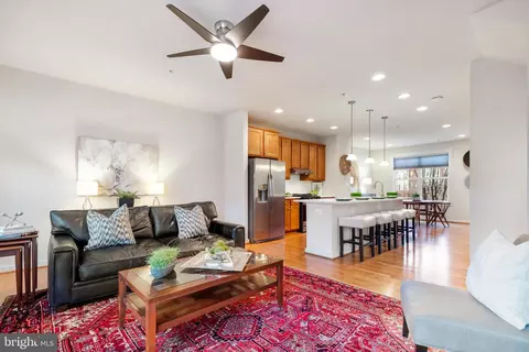 42407 Pale Iris Ter, Brambleton, VA 20148 photo 18