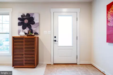 42407 Pale Iris Ter, Brambleton, VA 20148 photo 5