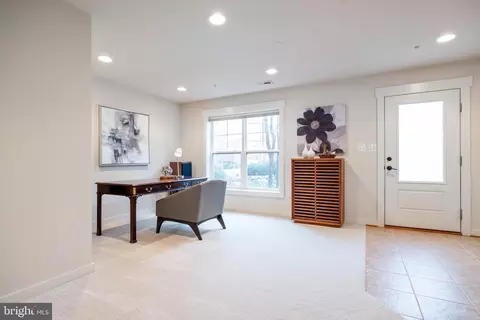 42407 Pale Iris Ter, Brambleton, VA 20148 photo 8