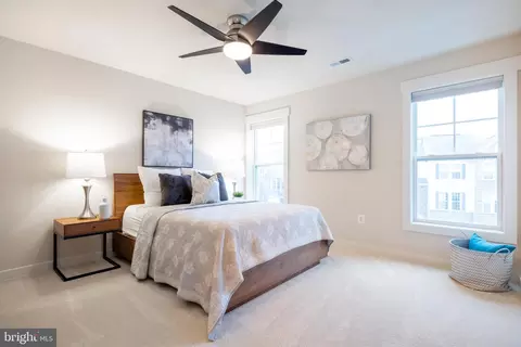 42407 Pale Iris Ter, Brambleton, VA 20148 photo 25