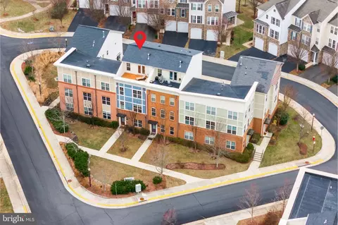 42407 Pale Iris Ter, Brambleton, VA 20148 photo 2