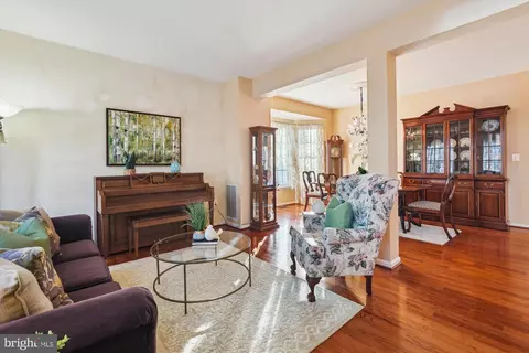 25539 Dabner Dr, Chantilly, VA 20152 photo 3