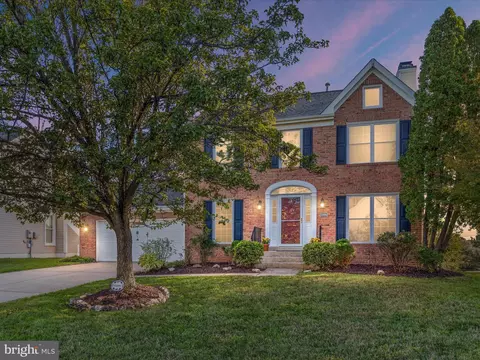 20881 Fowlers Mill Cir, Ashburn, VA 20147