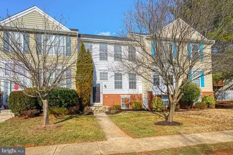35904 Clover Ter, Round Hill, VA 20141