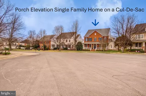 Exterior - 42610 Good Hope Ln, Brambleton, VA 20148 photo 1 of 9