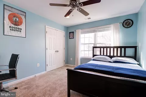 Bedroom - 42610 Good Hope Ln, Brambleton, VA 20148 photo 6 of 8