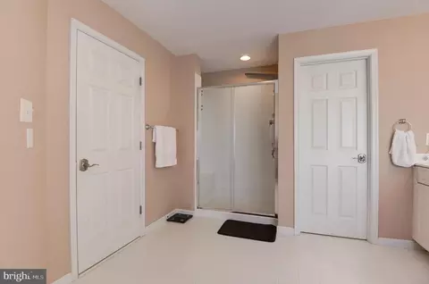 Entry Way - 42610 Good Hope Ln, Brambleton, VA 20148 photo 11 of 15