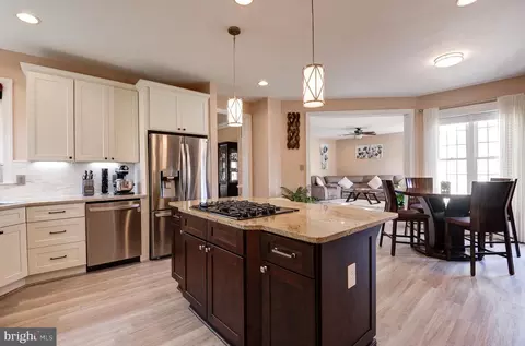 Kitchen - 42610 Good Hope Ln, Brambleton, VA 20148 photo 7 of 7