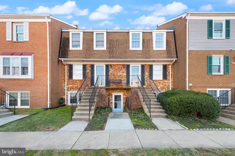 1025 A Margate Ct, Sterling, VA 20164