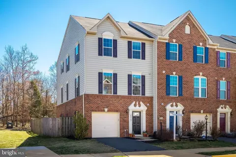 22862 Chestnut Oak Ter, Sterling, VA 20166