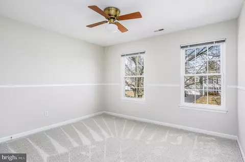 Bedroom - 43356 Wayside Cir, Ashburn, VA 20147 photo 2 of 6