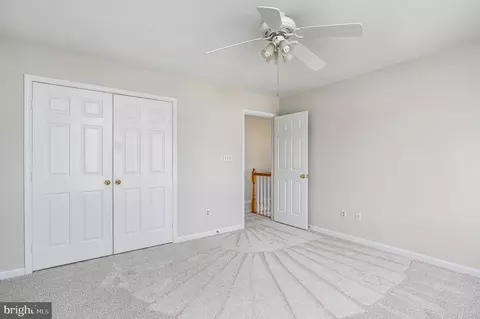 Bedroom - 43356 Wayside Cir, Ashburn, VA 20147 photo 5 of 6