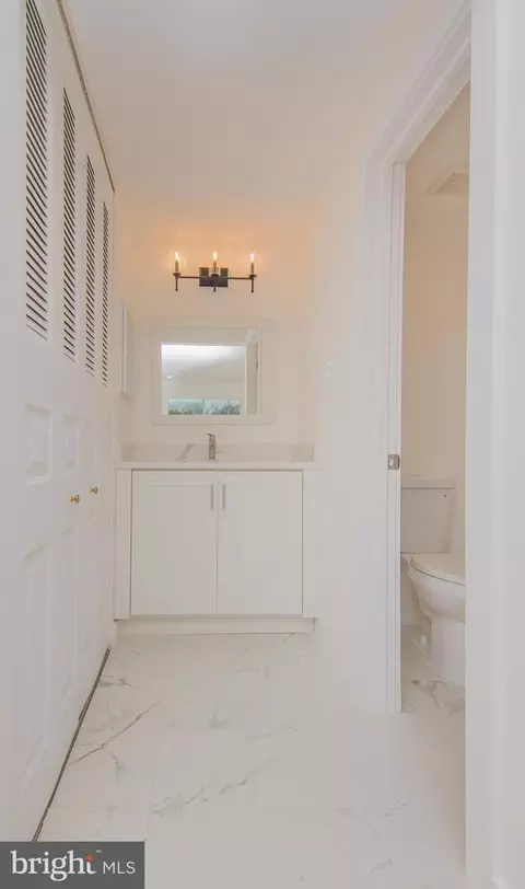 183 N Cottage Rd, Sterling, VA 20164 photo 40