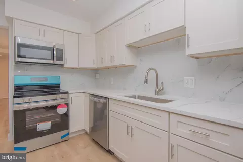 183 N Cottage Rd, Sterling, VA 20164 photo 20