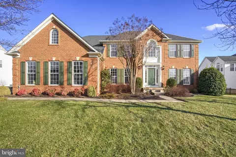 25468 Lemon Tree Pl, Chantilly, VA 20152