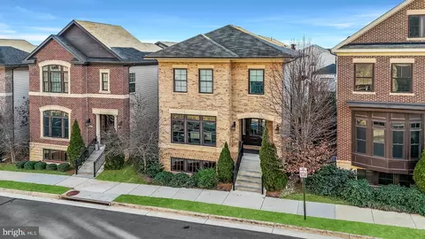 44533 Neponset St, Ashburn, VA 20147