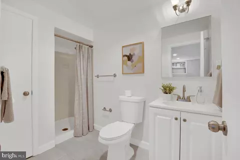 1602 E Jefferson Ct, Sterling, VA 20164 photo 39