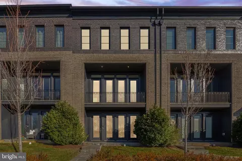 23044 Brooksbank Sq, Brambleton, VA 20148