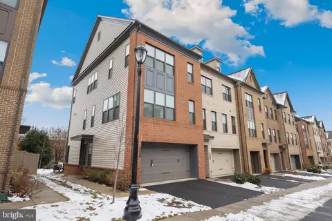 42370 Zenith Ter, Brambleton, VA 20148