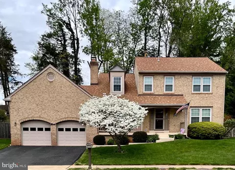 117 Connemara Dr, Sterling, VA 20164