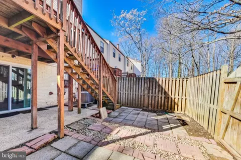 Exterior - 43 Berkeley Ct, Sterling, VA 20165 photo 4 of 7