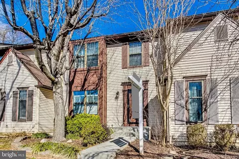 Exterior - 43 Berkeley Ct, Sterling, VA 20165 photo 7 of 7