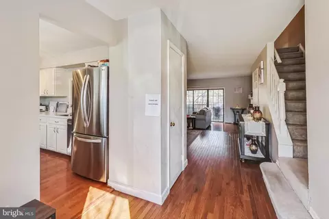 Entry Way - 43 Berkeley Ct, Sterling, VA 20165 photo 1 of 1