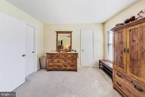 Other - 43 Berkeley Ct, Sterling, VA 20165 photo 2 of 10