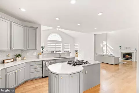 Kitchen - 26190 Ocala Cir, Chantilly, VA 20152 photo 1 of 4