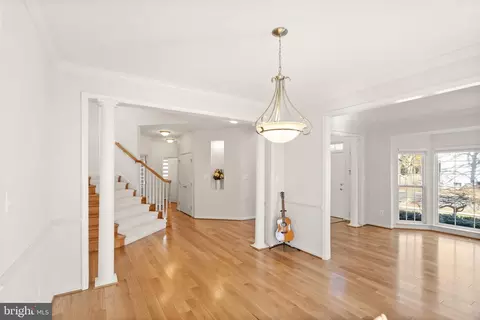 Entry Way - 26190 Ocala Cir, Chantilly, VA 20152 photo 5 of 19