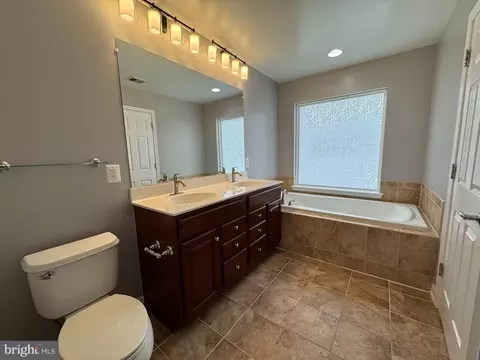 42682 Redeemer Ter, Brambleton, VA 20148 photo 37