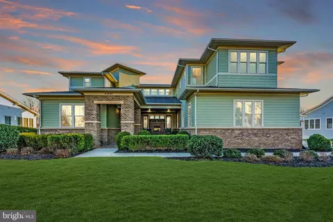 41633 White Yarrow Ct, Ashburn, VA 20148