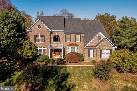 24044 Windy Hollow Ct, Aldie, VA 20105