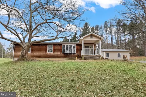 37771 Chappelle Hill Rd, Purcellville, VA 20132